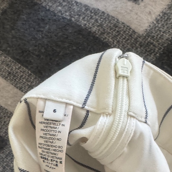 Tory Burch Pleated Golf Skirt. - Picture 5 of 5